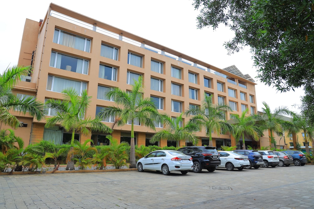 Devka Beach Resort 32/40