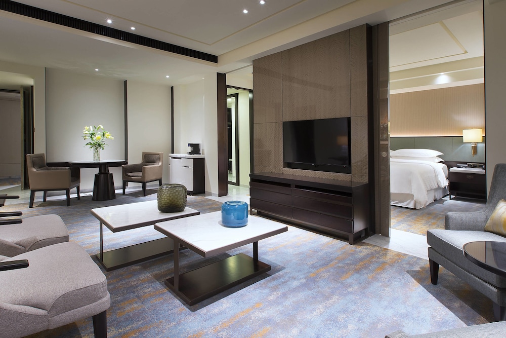 Sheraton Grand Jakarta Gandaria City Hotel 41/52
