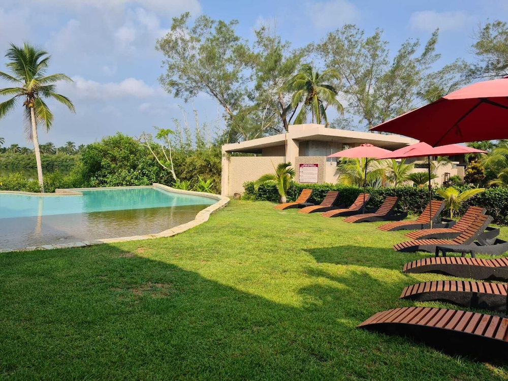 Isla Tajin Beach and River Resort 36/54