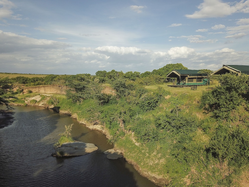 Julia's River Camp 30/50