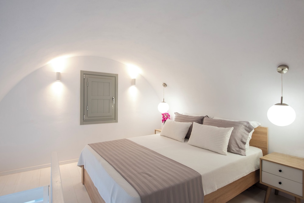 White Orchid Luxury Suites 17/50