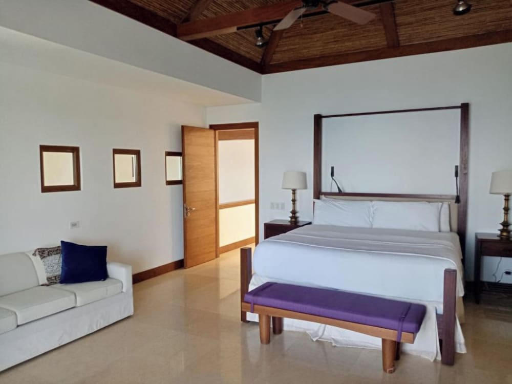Las Verandas Hotel And Villas 18/73
