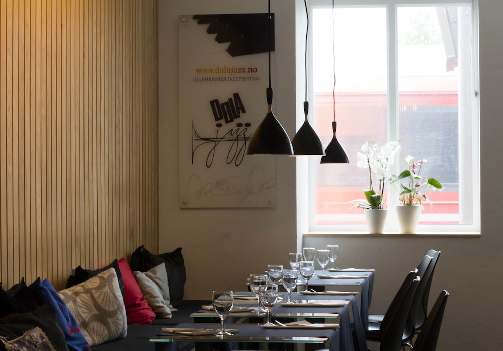Lillehammer Station Hotel & Hostel 44/49