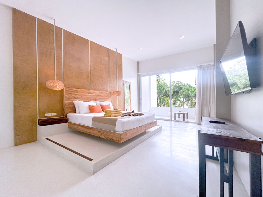 Summer Luxury Beach Resort and Spa 18/71