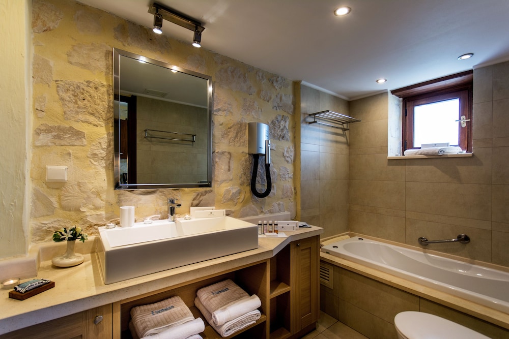 Exensian Villas & Suites 39/44