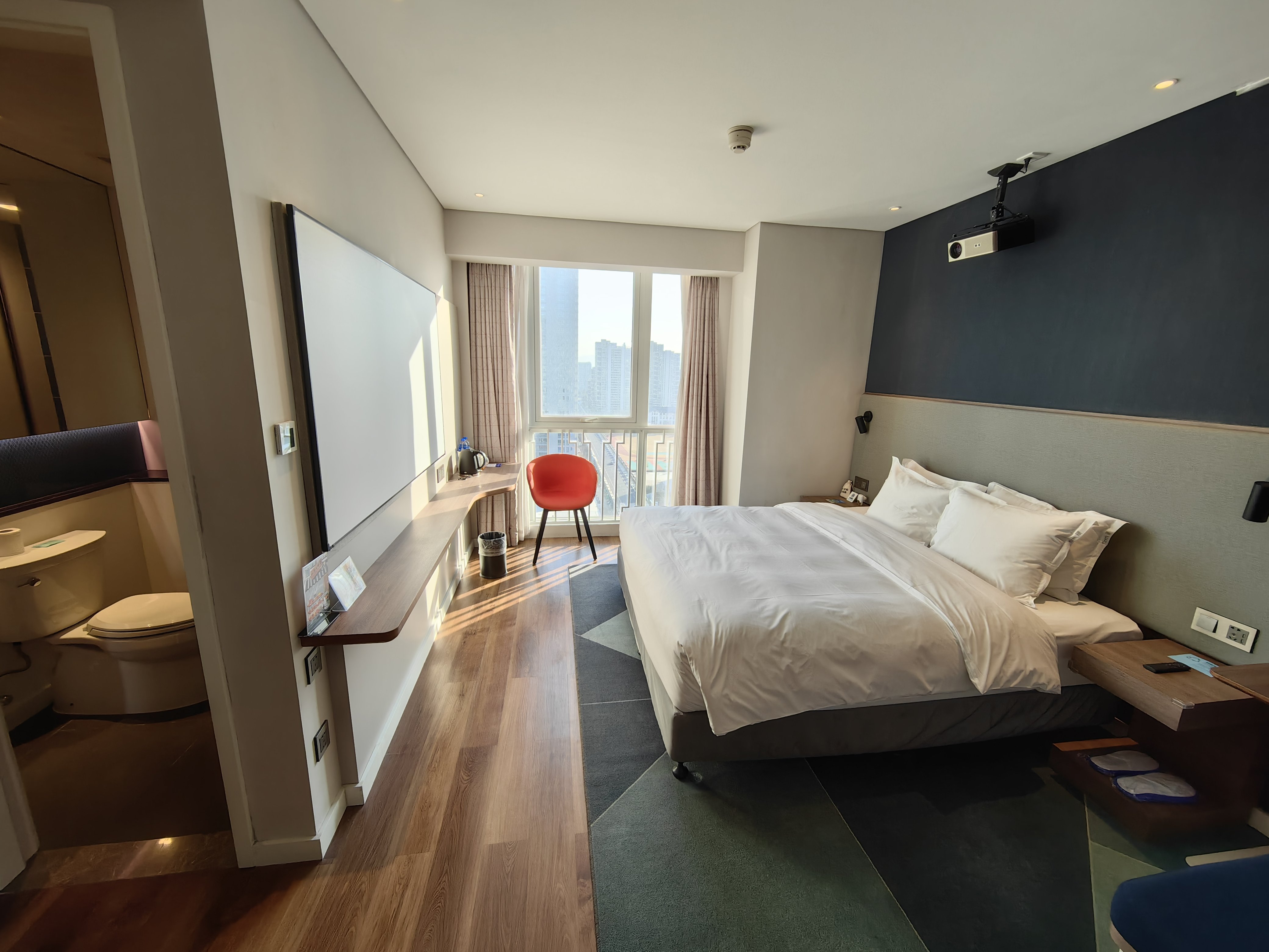 Holiday Inn Express Liyang Huafu 8/19