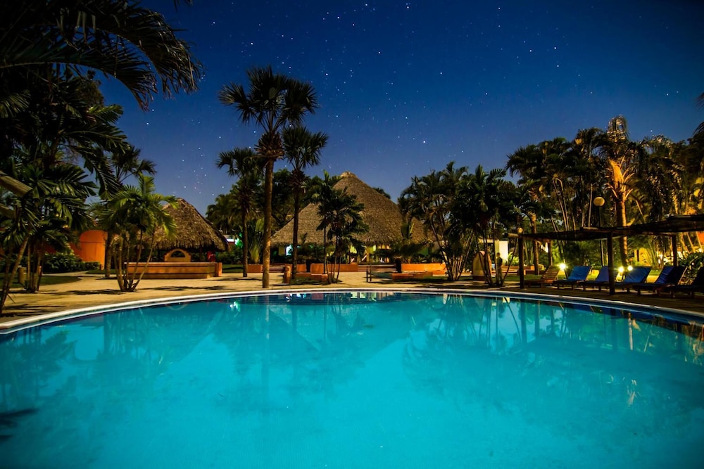 Hotel Soleil Pacifico 3/47