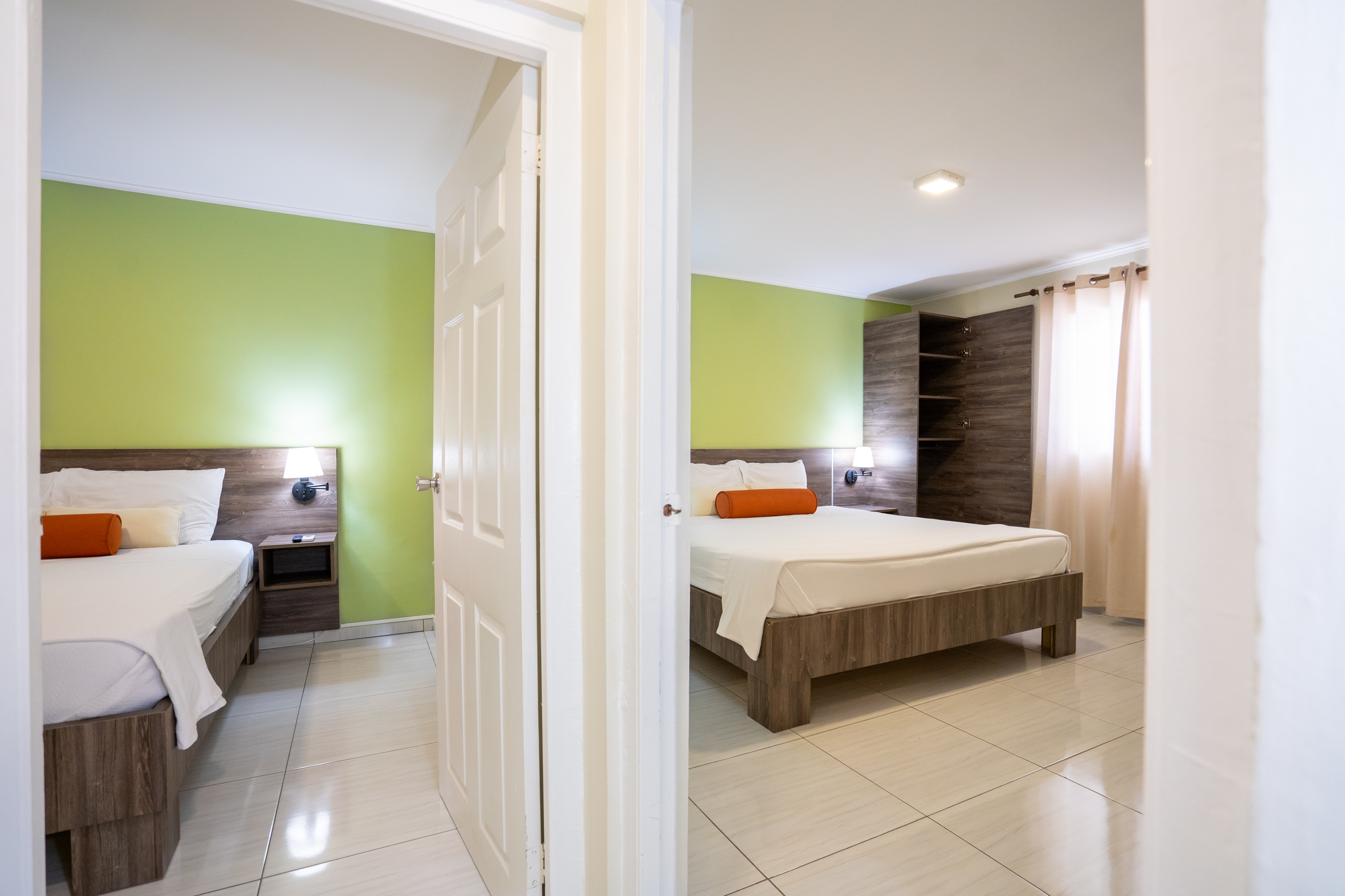 شقة بإطلالة على المسبح بغرفتي نوم، Delynne Boutique Hotel 3/4