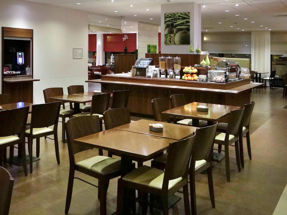 Ibis Antwerpen Centrum 42/62