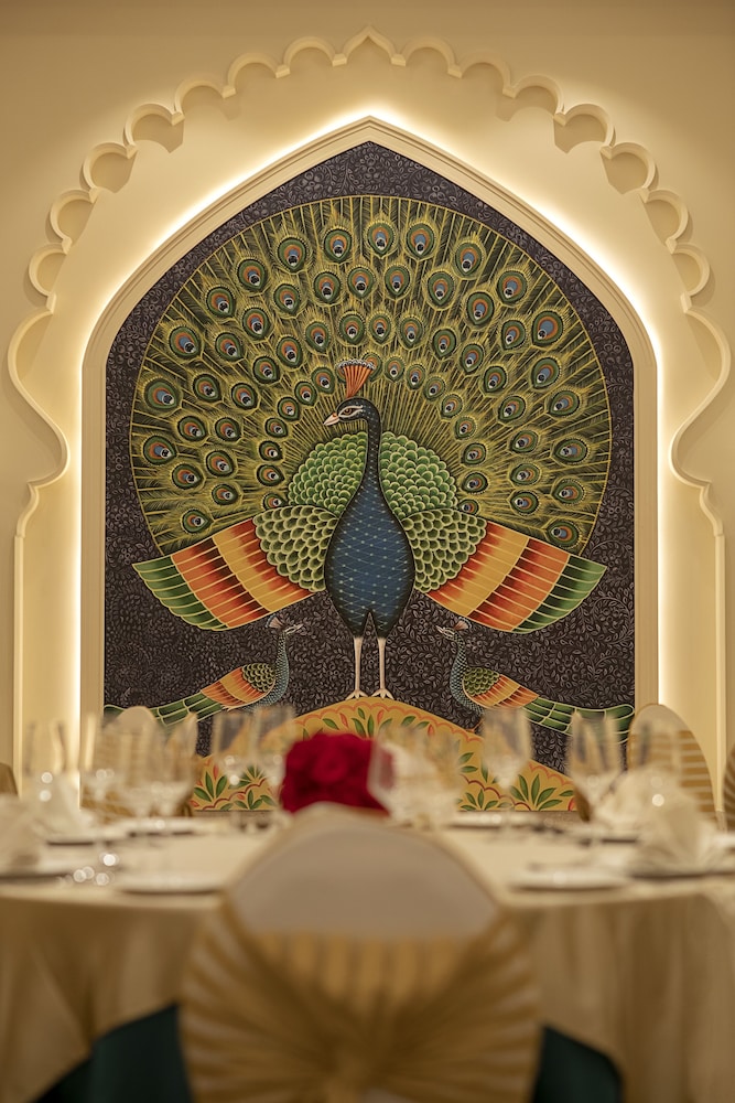 Aurika Udaipur - Luxury by Lemon Tree Hotels 30/50