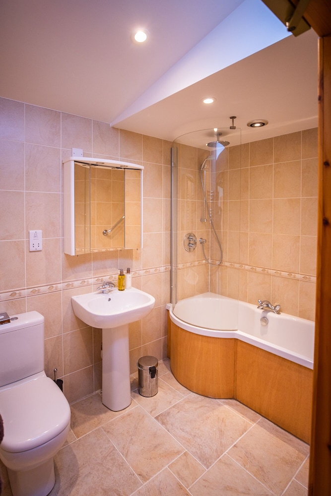 Errichel House and Cottages B&B 47/50