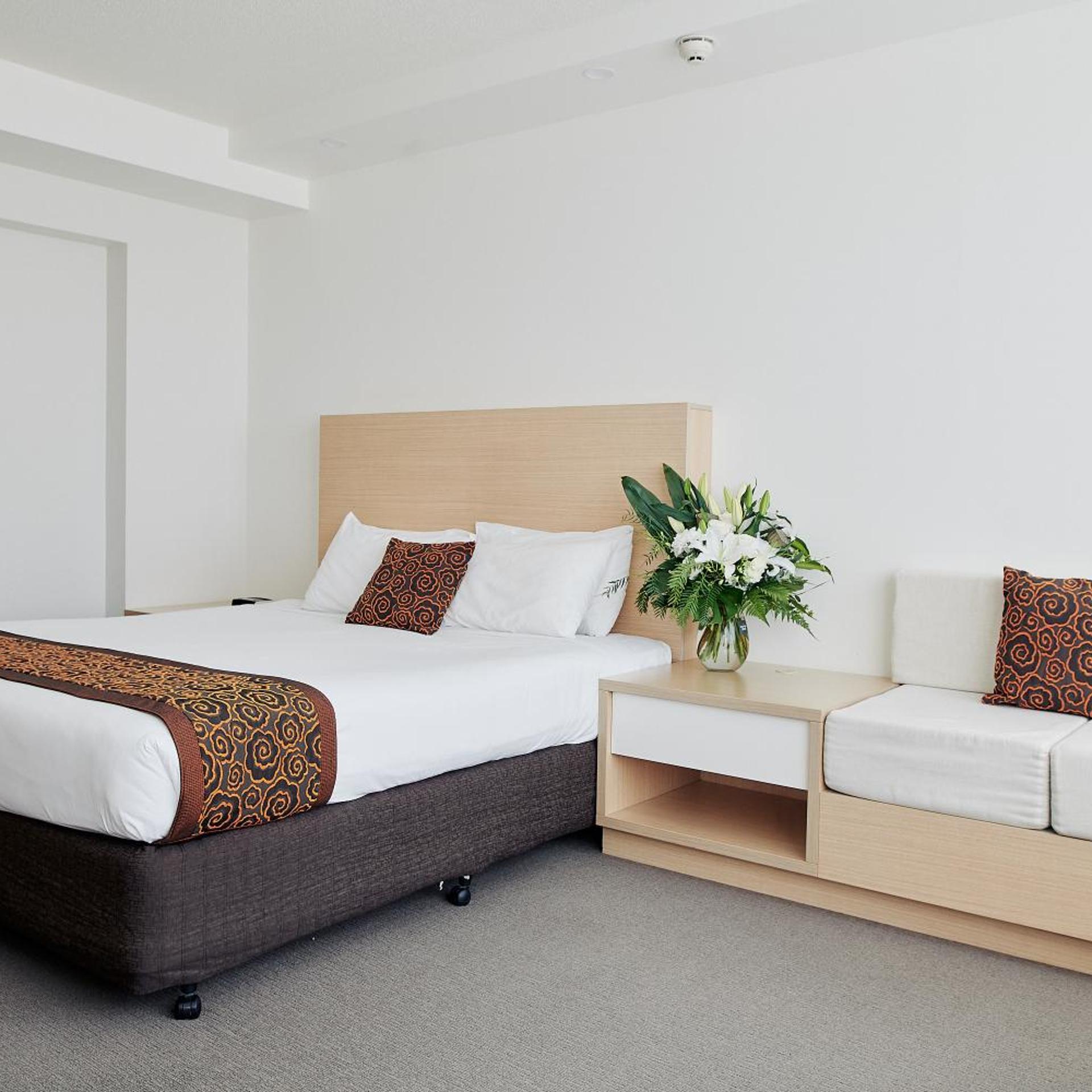 Deluxe, King Bed