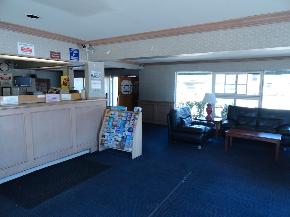 Travel Inn 4/33