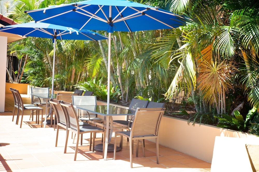 Chevron Palms Holiday Apartments 18/35
