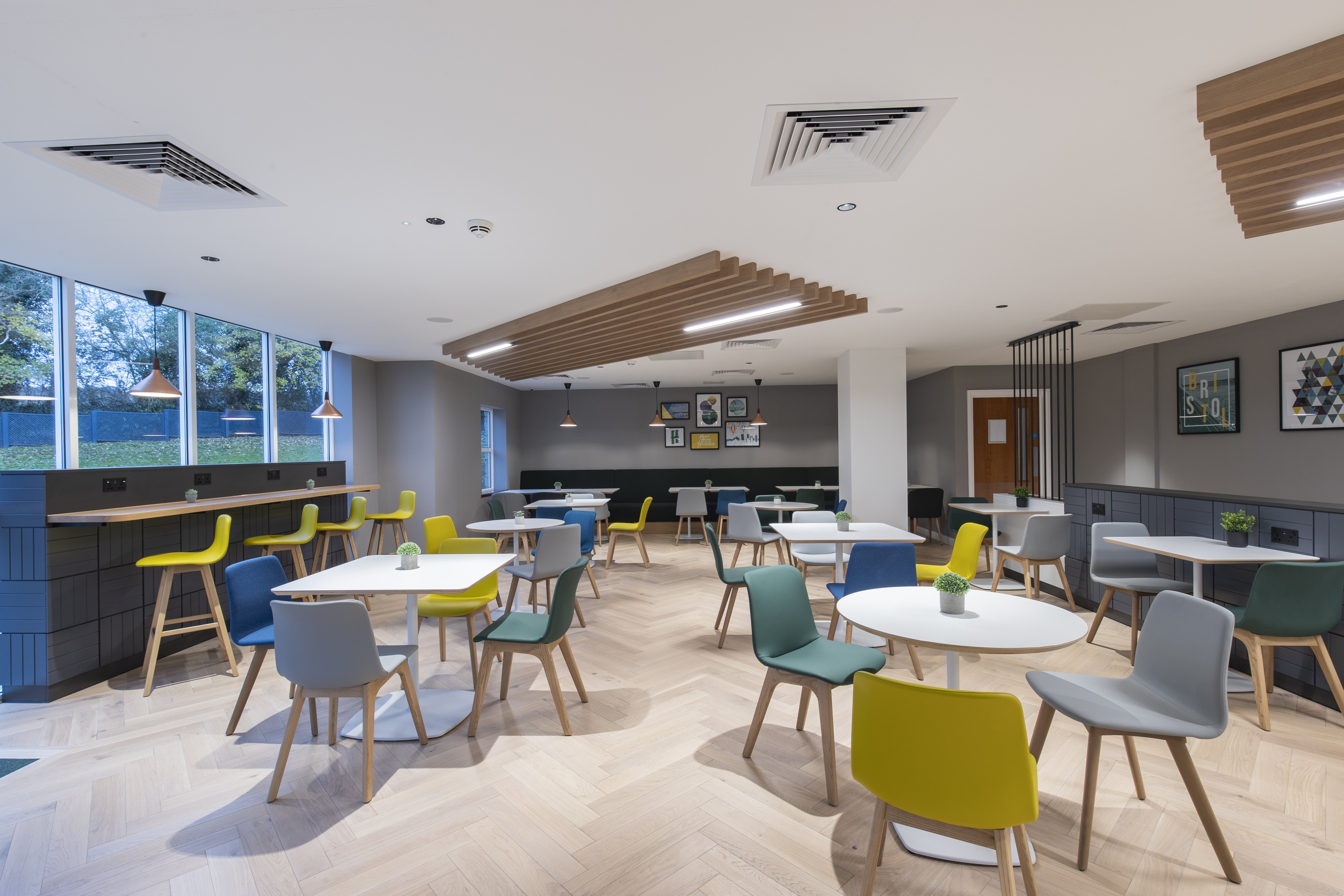 Holiday Inn Bristol Airport 34/43