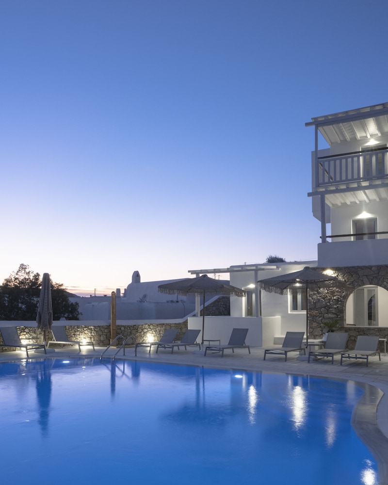 Mykonos Essence Hotel 5/47