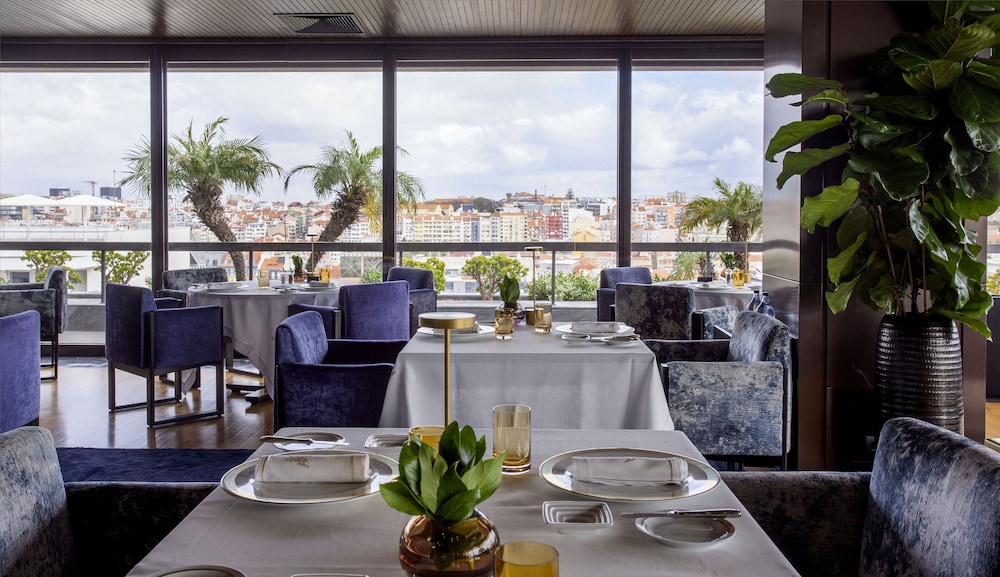 Altis Grand Hotel 53/69