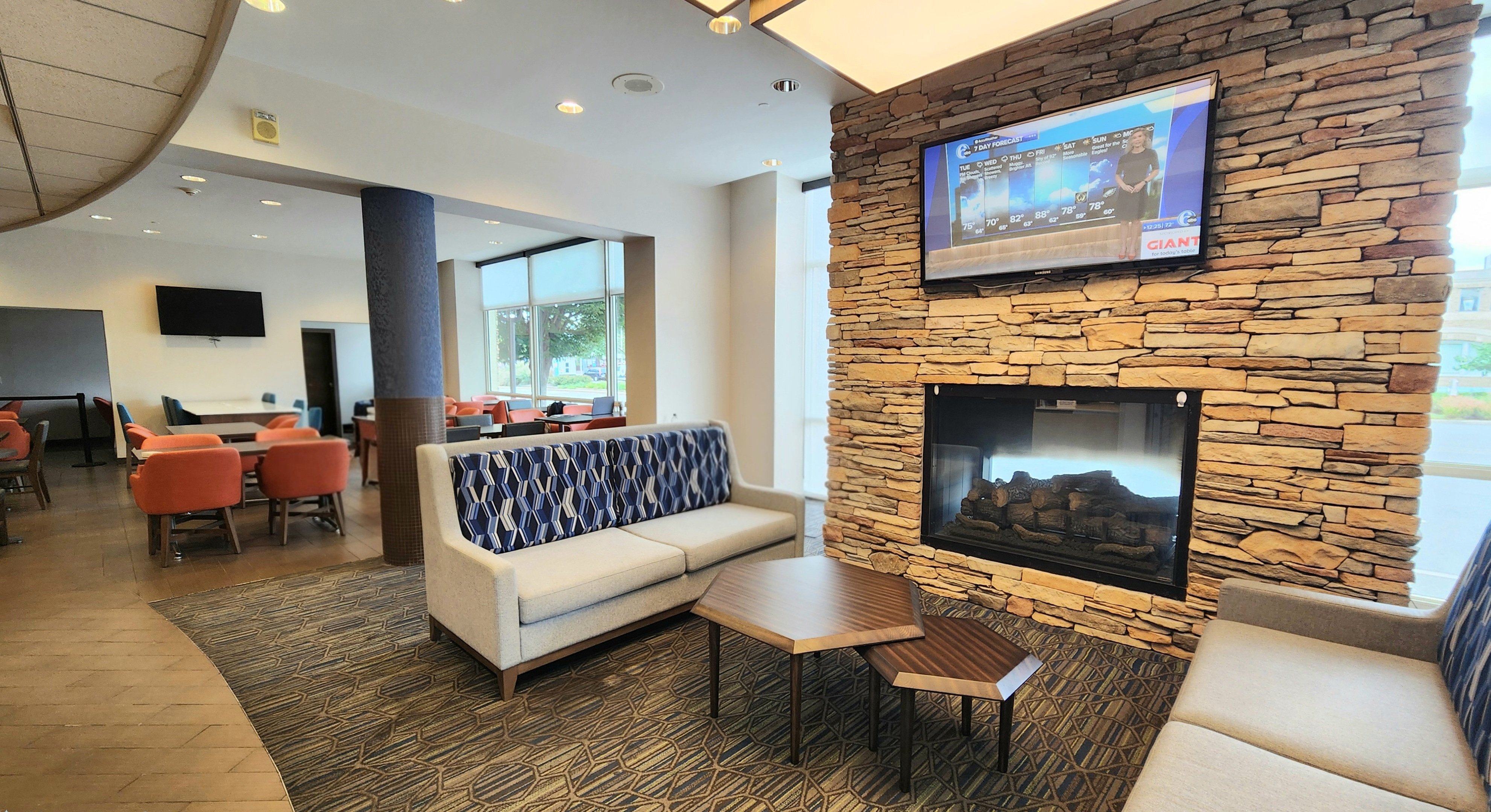 Holiday Inn Express Philadelphia - Penns Landing 36/60