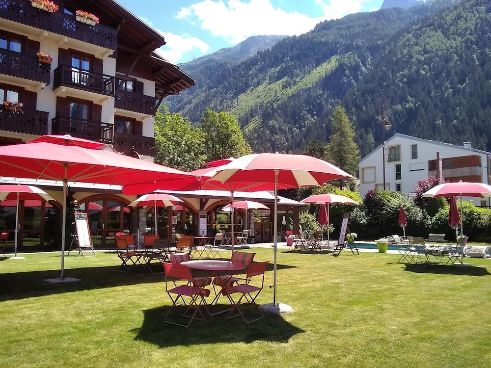 Hotel L'Oustalet 39/45