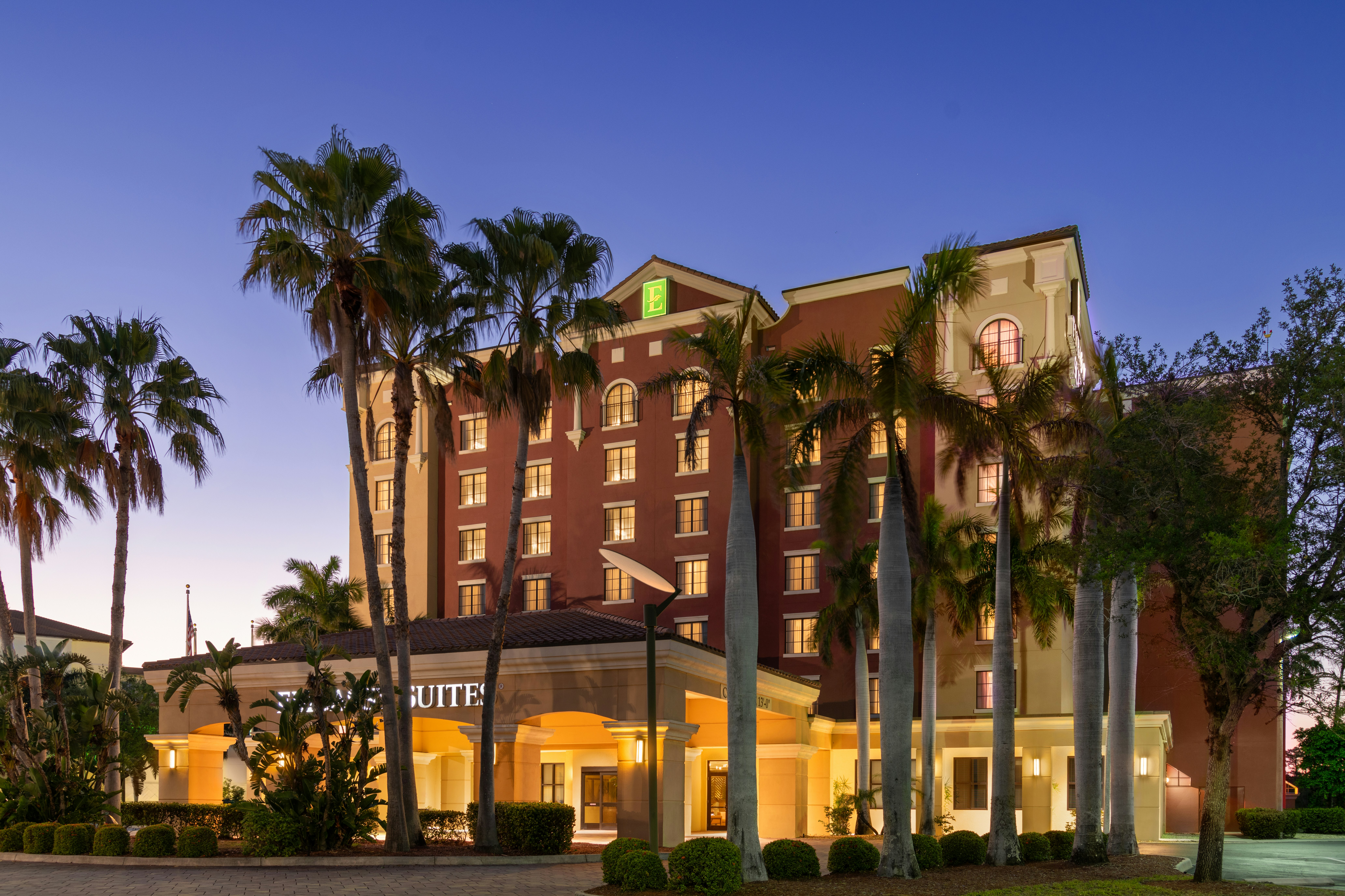 Embassy Suites by Hilton Fort Myers Estero 2/34