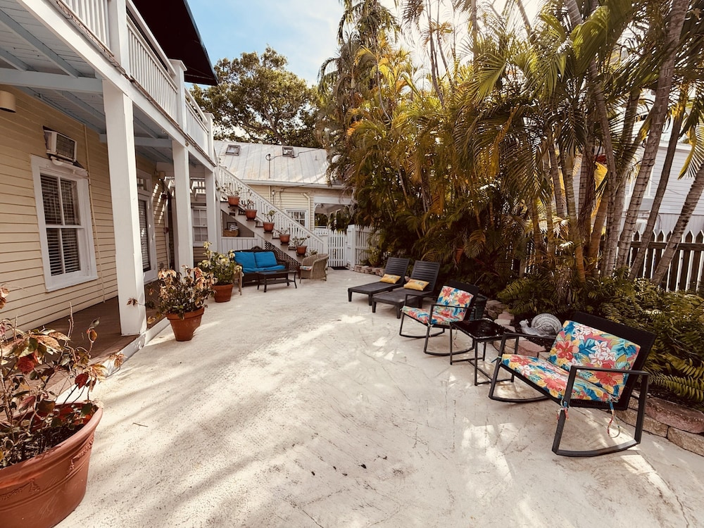 Heron House Court - Adult Only 55/65