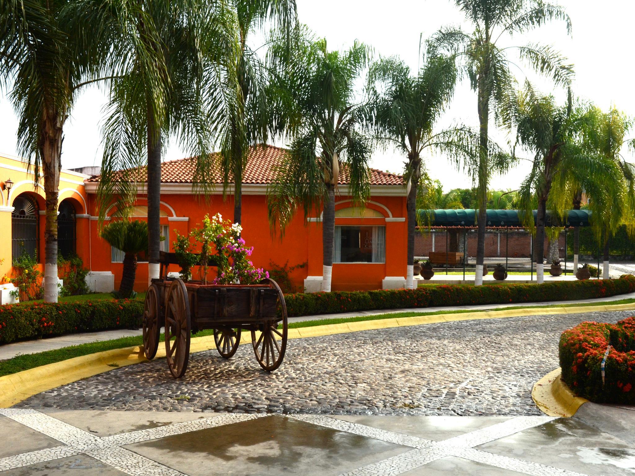 MISION COLIMA HOTEL 16/22