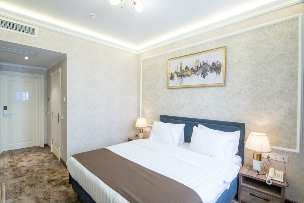 Garnet Hotel Tashkent 14/60