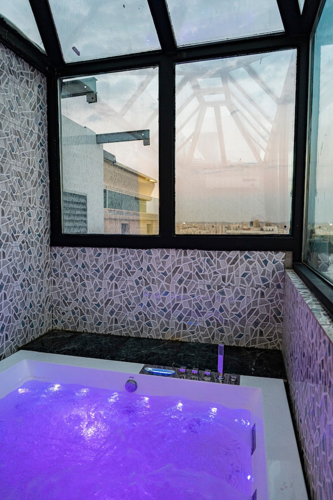 فندق اودست جدة(Odst Jeddah Hotel (Ex- Mokhtara Al Attas Hotel)) 30/50
