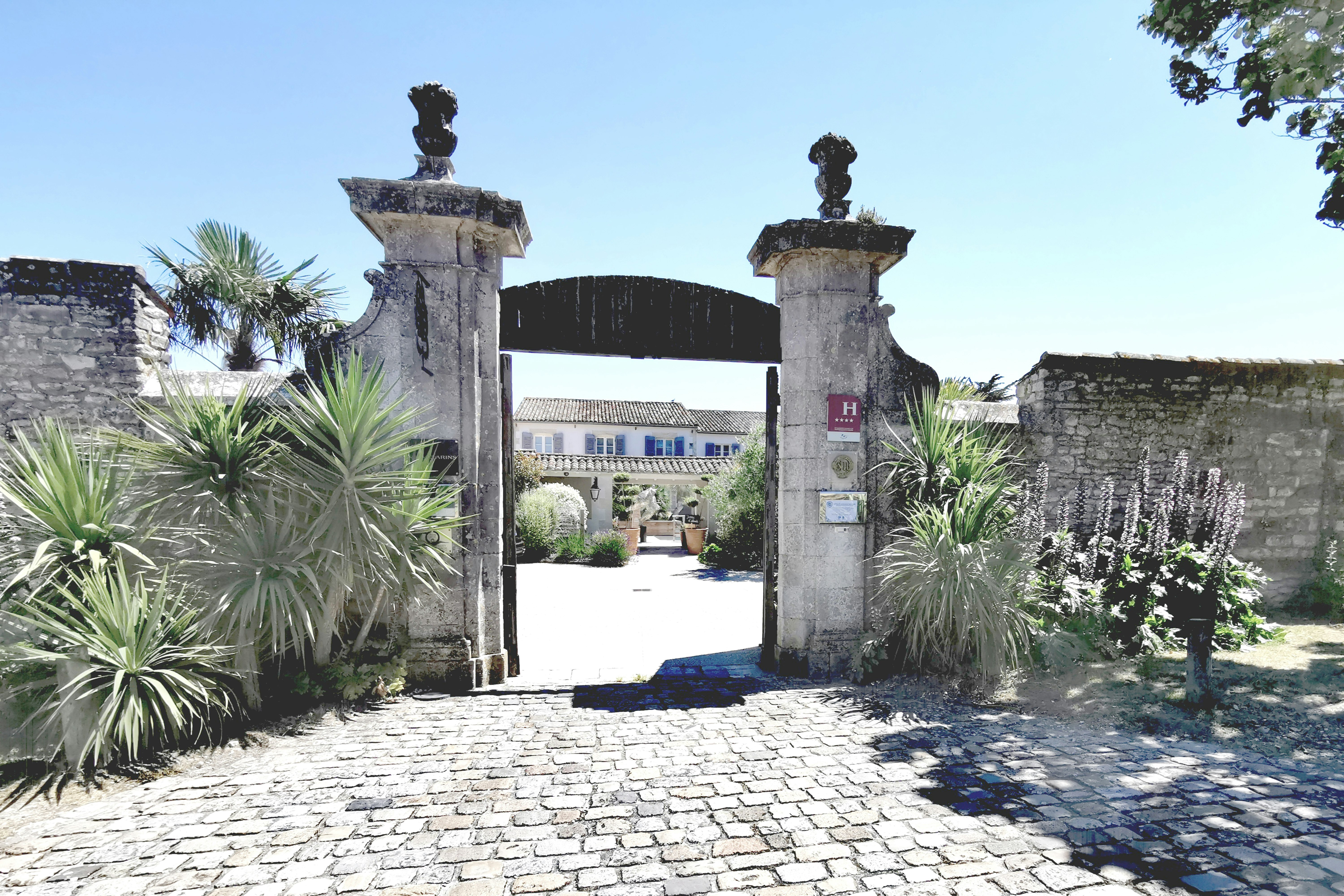 Le Clos Saint-Martin Hotel & Spa 9/50