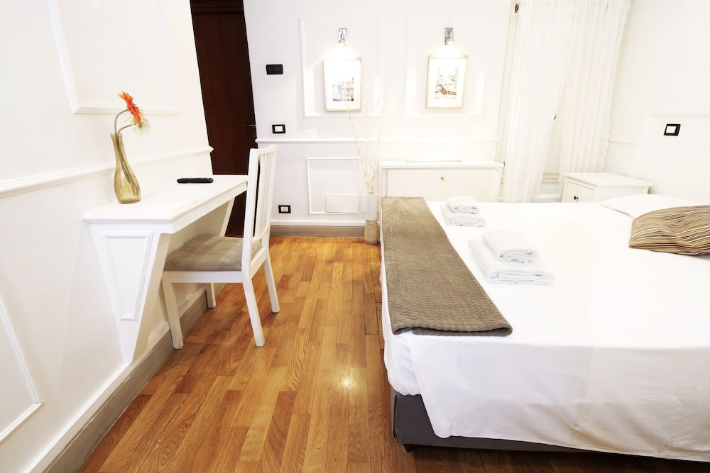 Domus Ester Roma 20/75