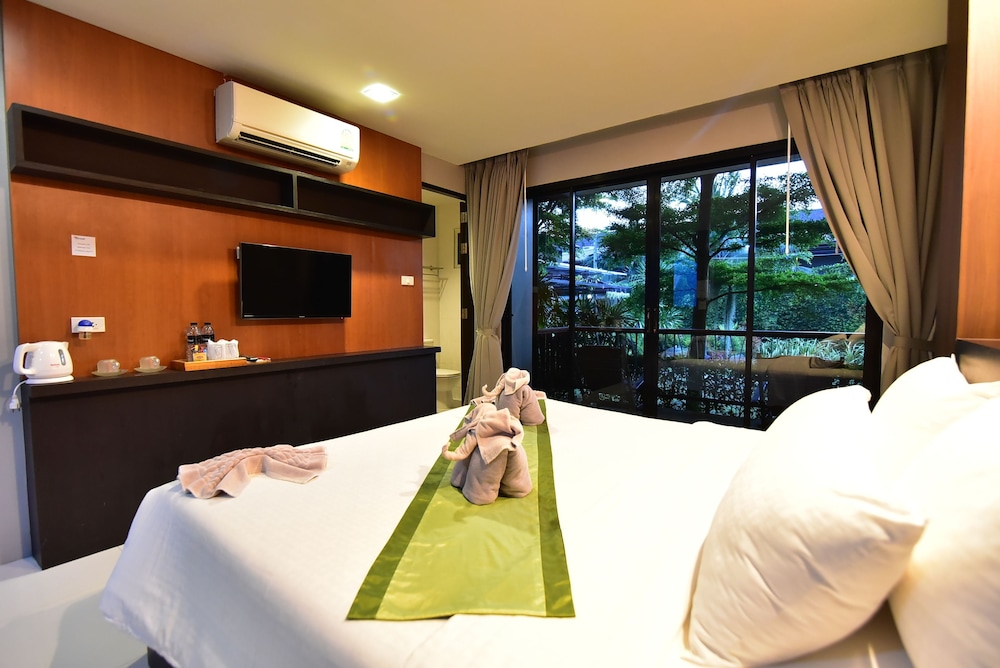 The Breeze Lipe Resort 25/44
