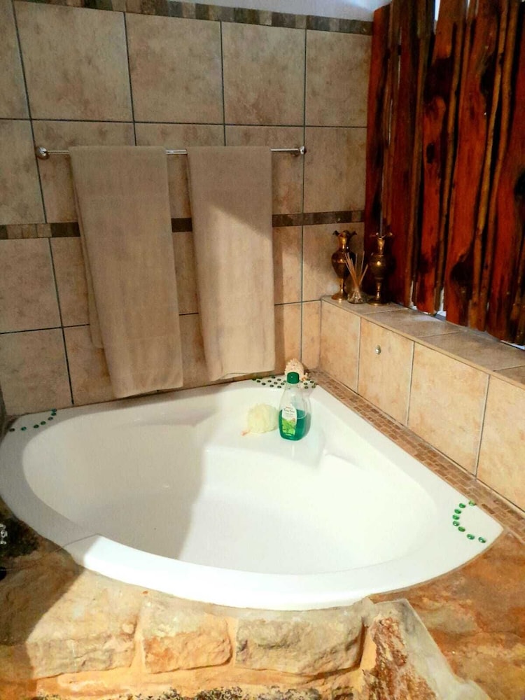 Breena Bnb Guest House 49/50