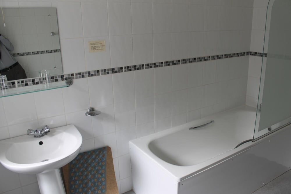 Chatsworth House Hotel 50/50