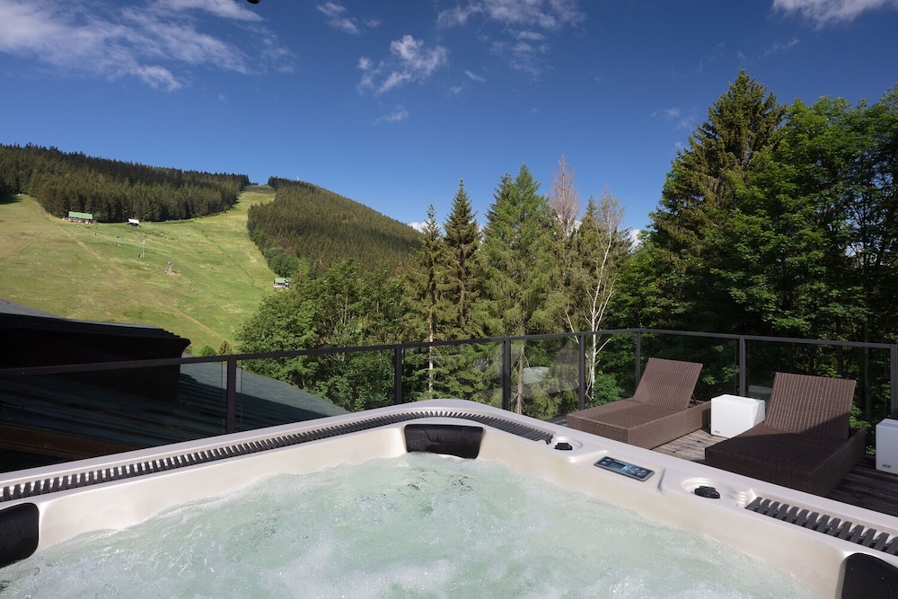 Pytloun Hotel Harrachov 5/66