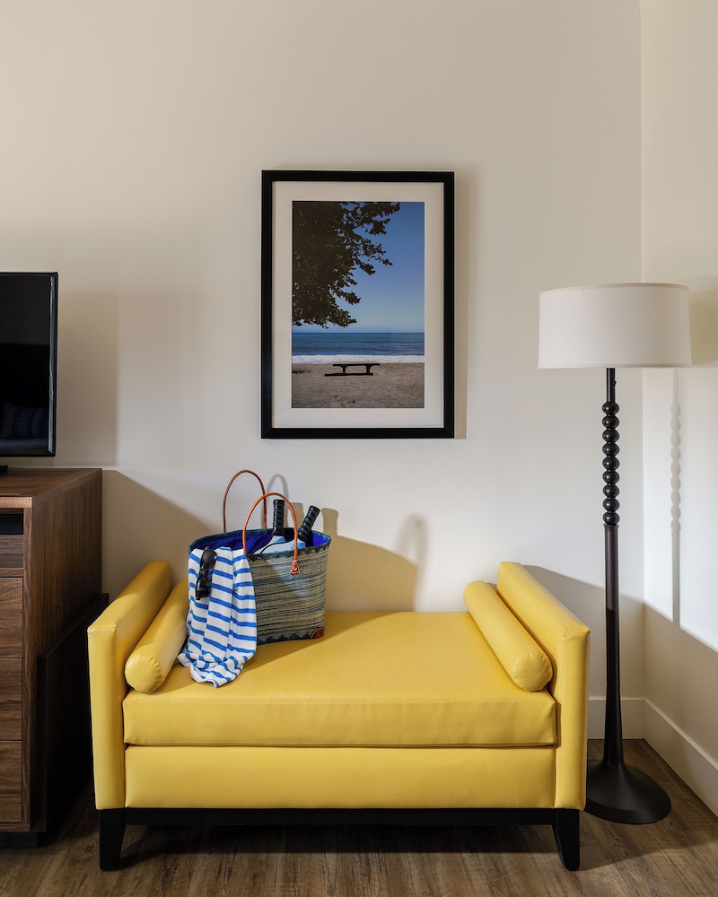 La Playa Inn Santa Barbara 48/74