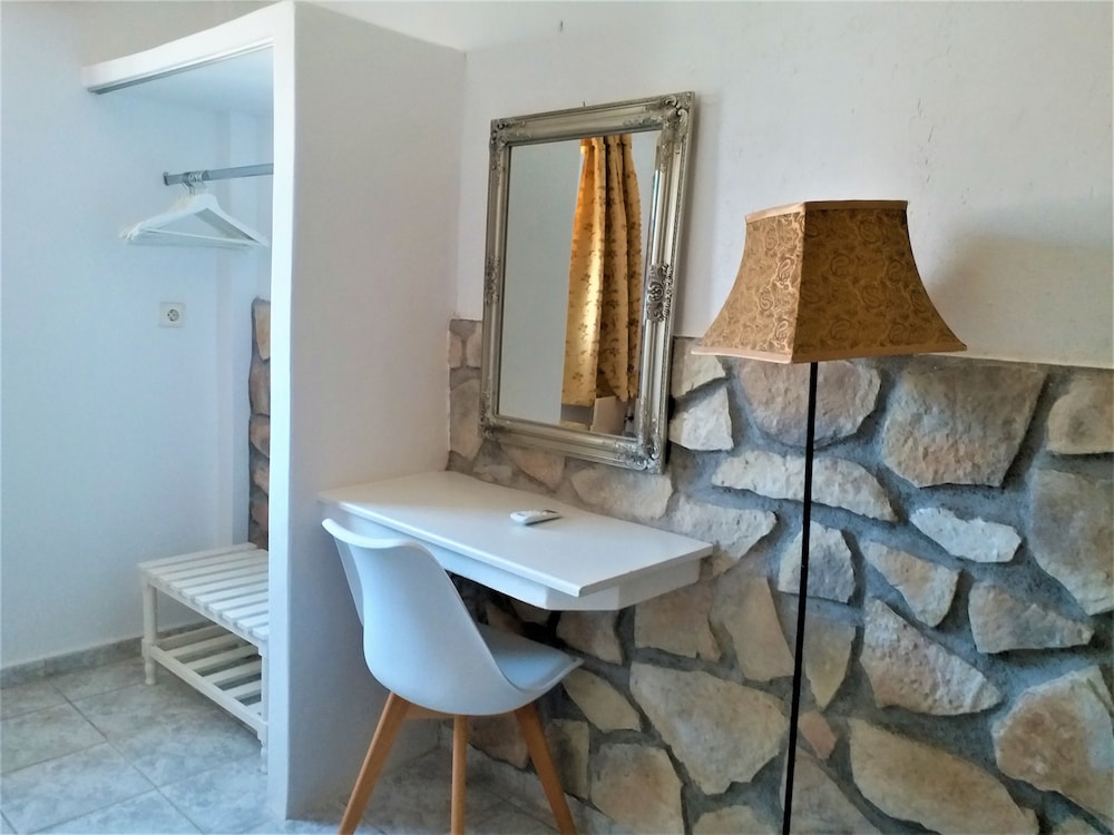 Atalos Suites 36/50