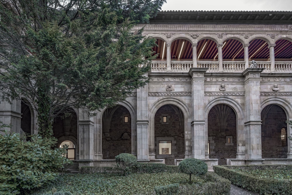 Parador de Leon 32/37