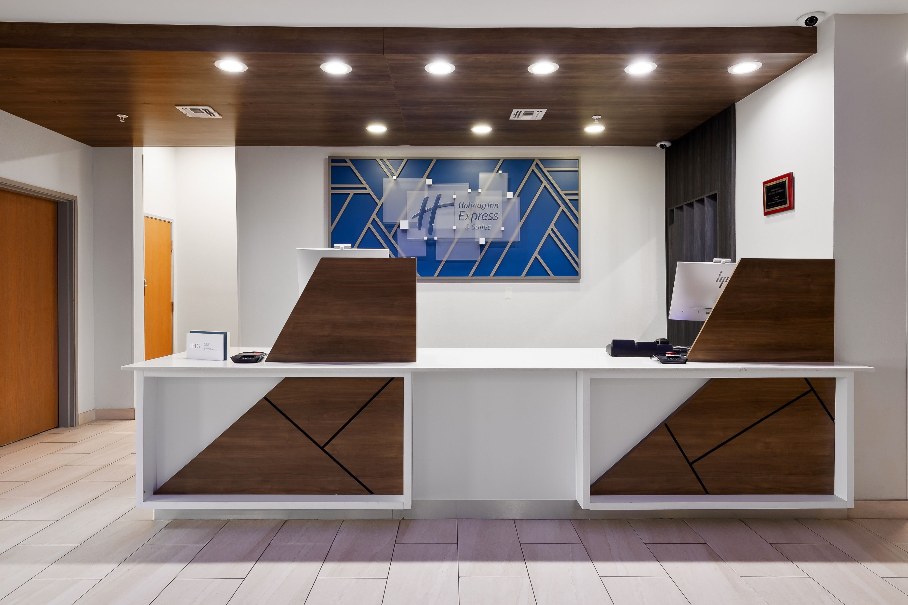 Holiday Inn Express Hotel And Suites Kingsville 5/55