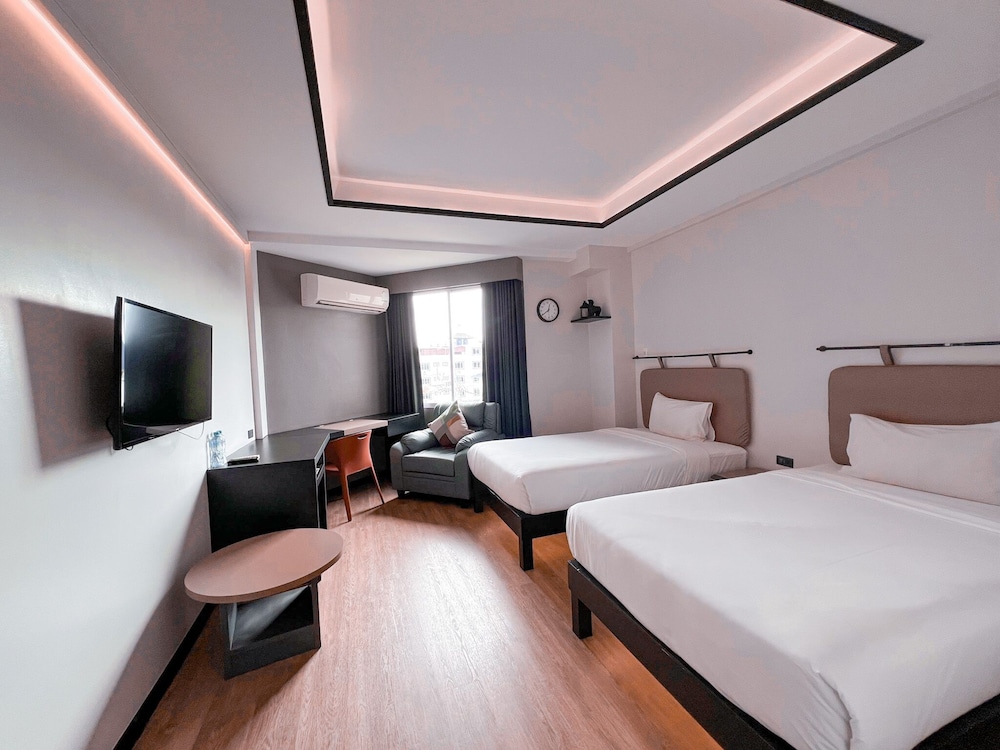 Prs Hotel 13/57