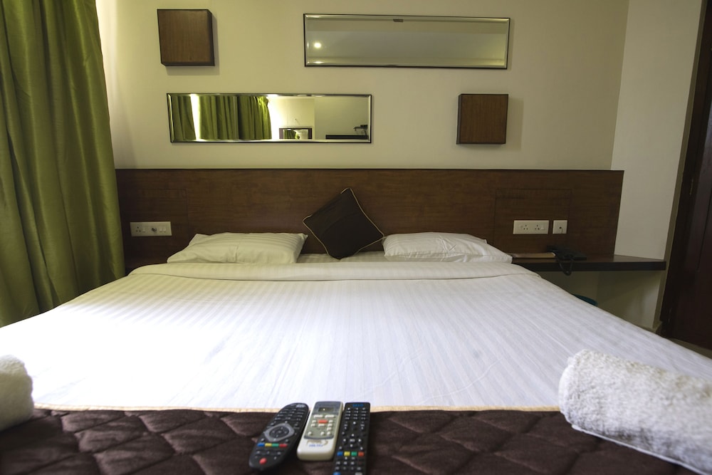 OYO Rooms off Aurobindo Ashram 22/65