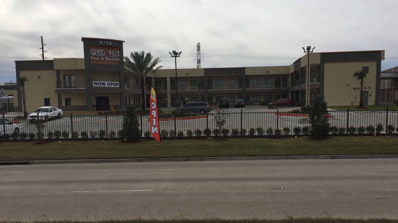 Grand Villa Inn & Suites- Humble 4/27