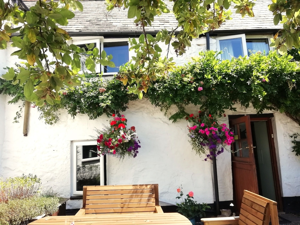 Steps Farmhouse - Guest house 3/49