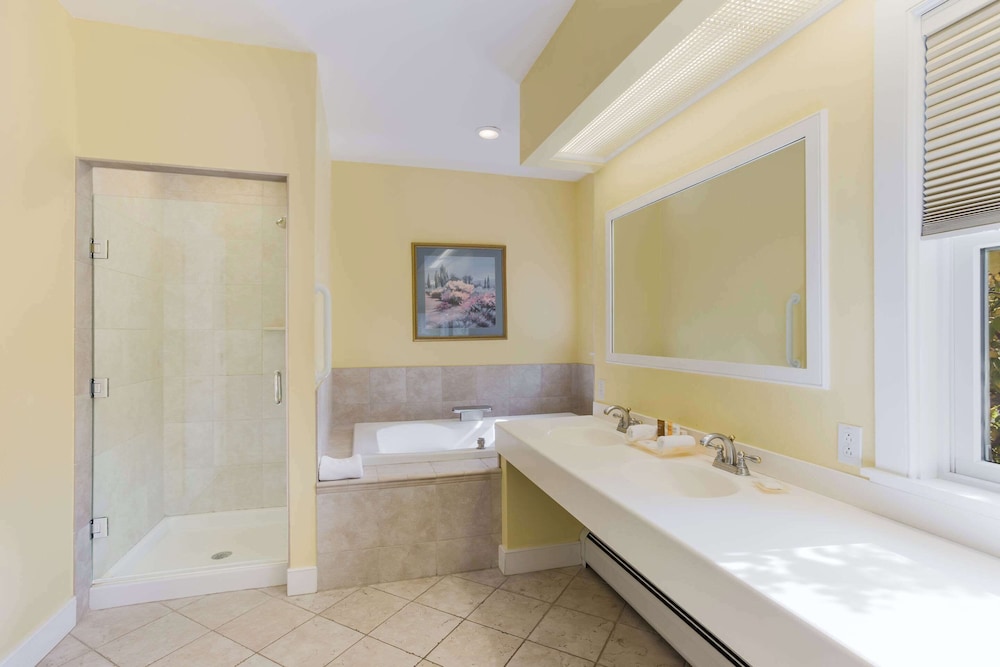 The Palmer House Resort, an Ascend Collection Hotel 50/50