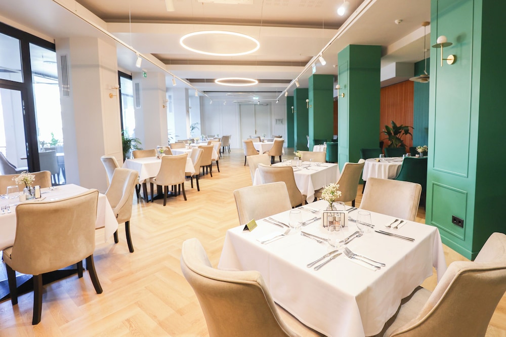 Grand Hotel Coroana 42/55