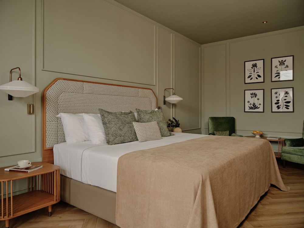 Deluxe, Double Bed