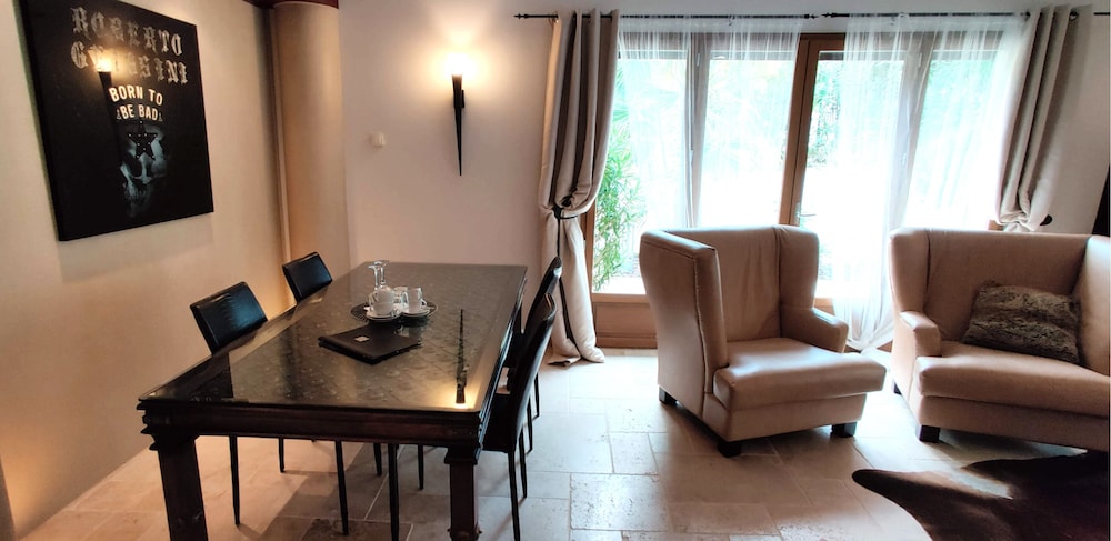 Maison Prestige Roberto Geissini 21/50