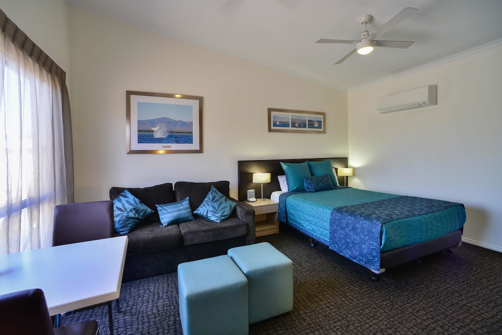 Comfort Inn & Suites Augusta Westside 20/45