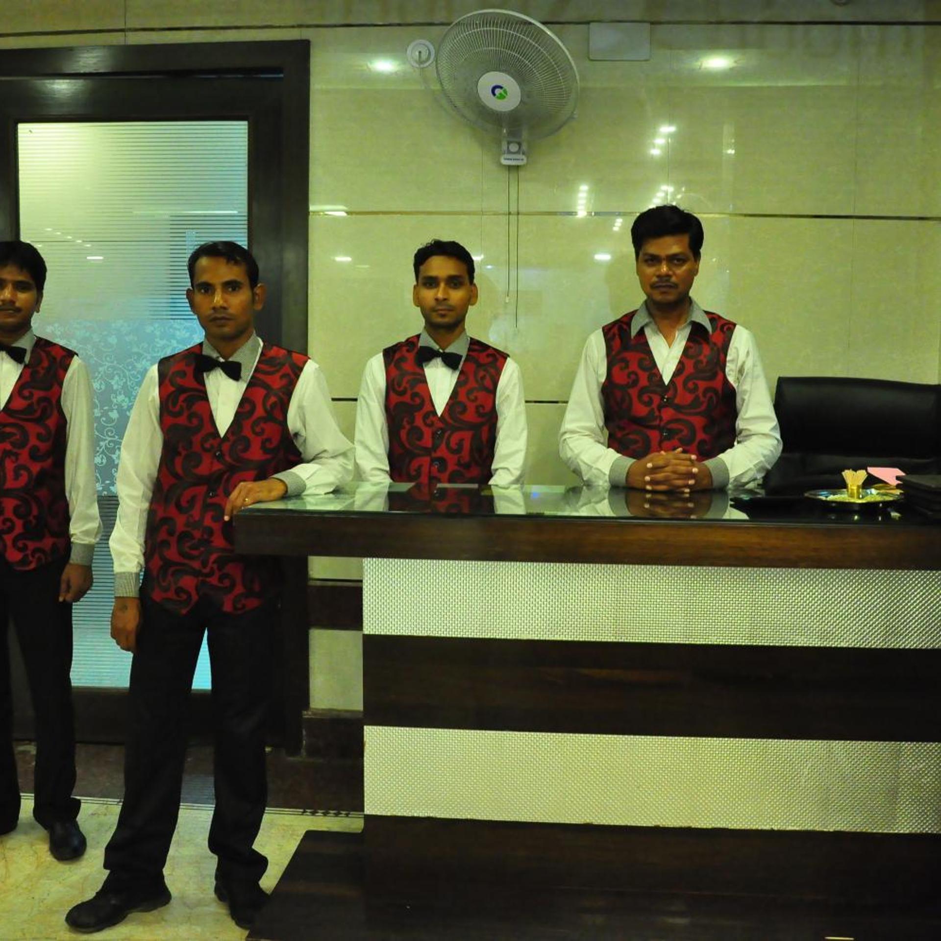 Hotel Basera Brij bhoomi 13/43