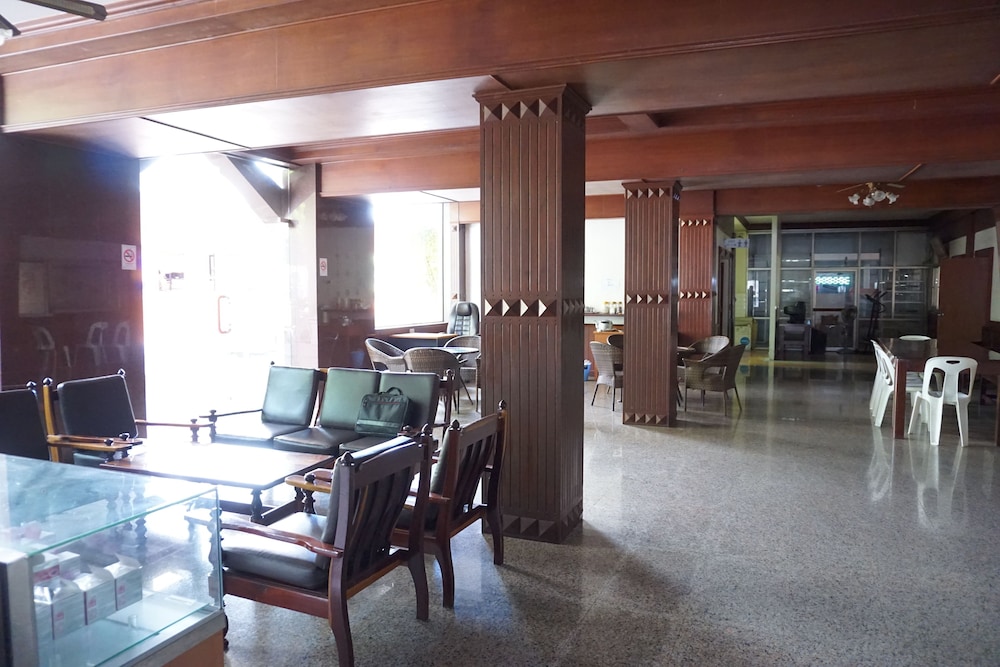 SRI CHUMPHON HOTEL 29/35
