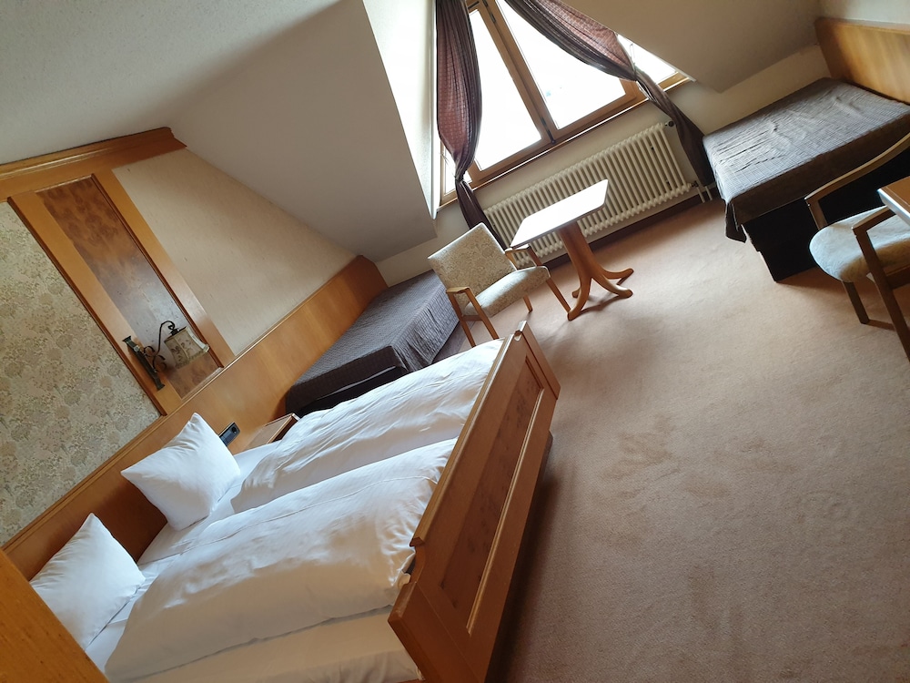 Hotel Waldblick 17/50